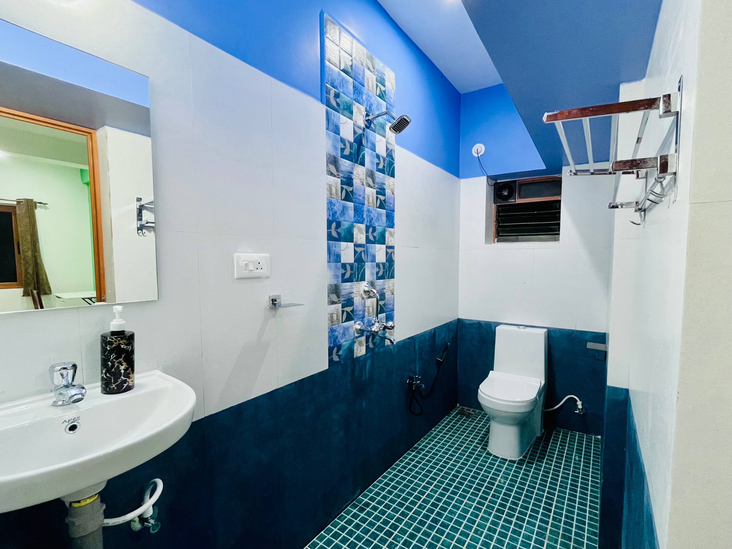 Peaceful Riverside Villa with AC Rooms 20