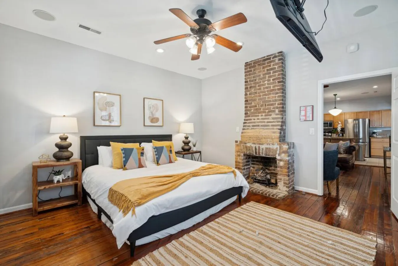 The Agave- 2 Bedroom Historic Cottage 10