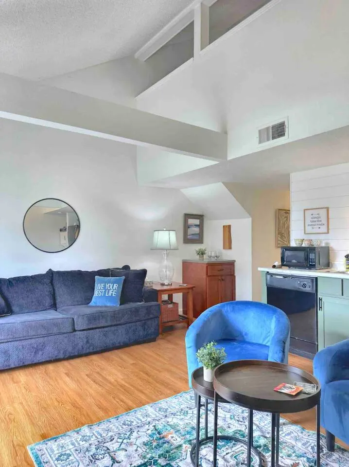 Golf View, Near Marina Pet Friendly, Gorgeous! 17