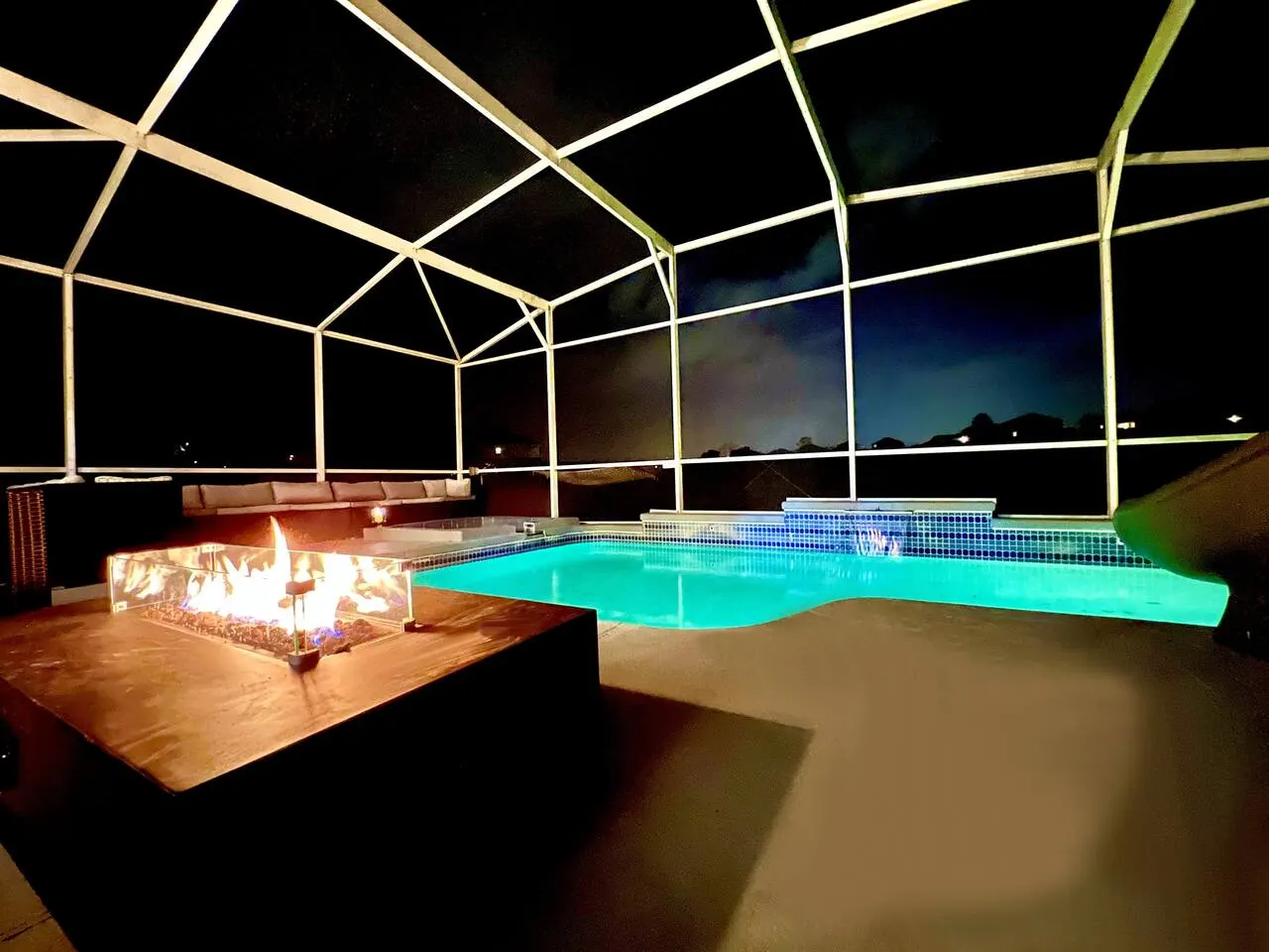 14 Room Disney Mansion Golf Resort