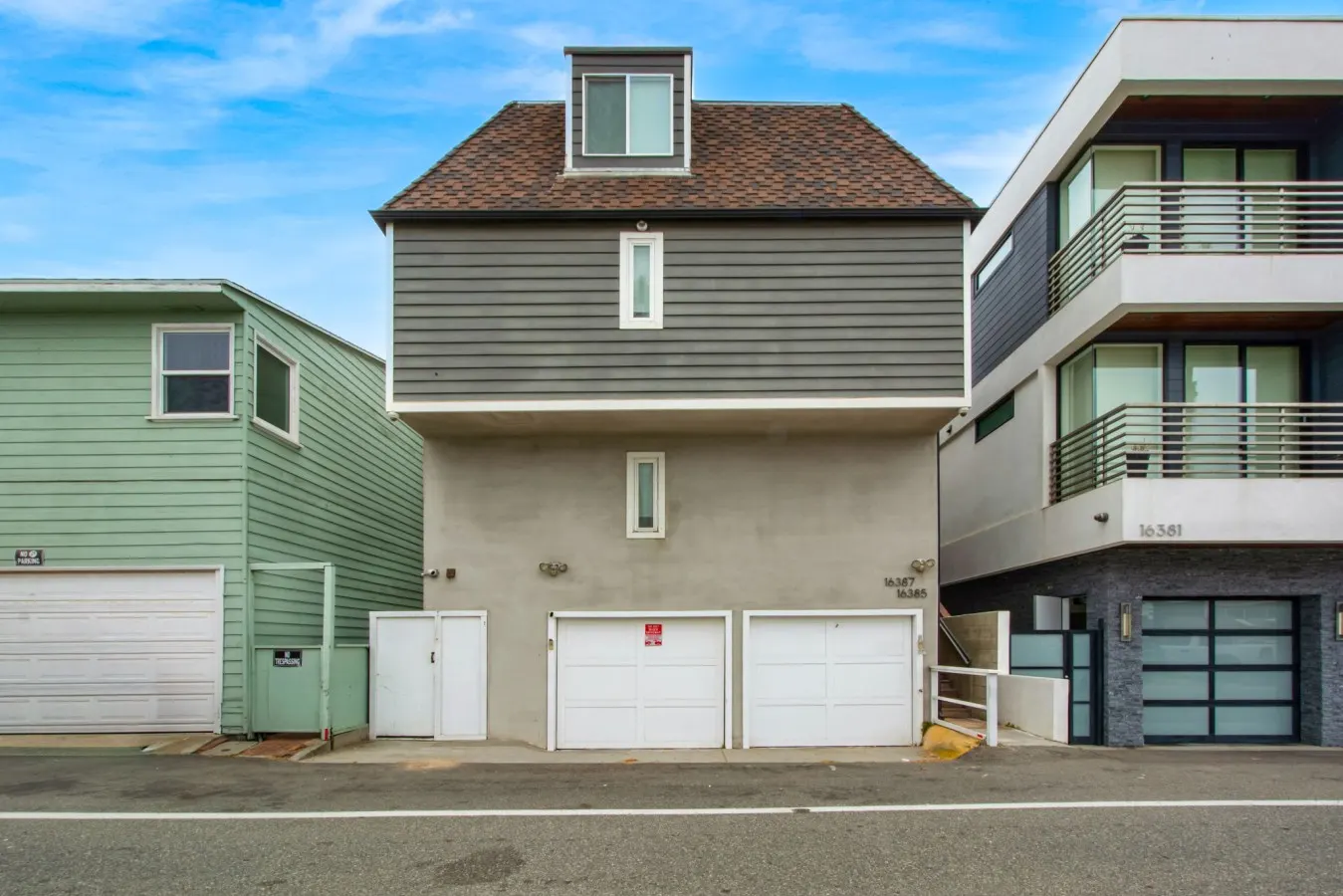 Sunset Beach Getaway - Beachfront, Views, Pets, 2 Units 12