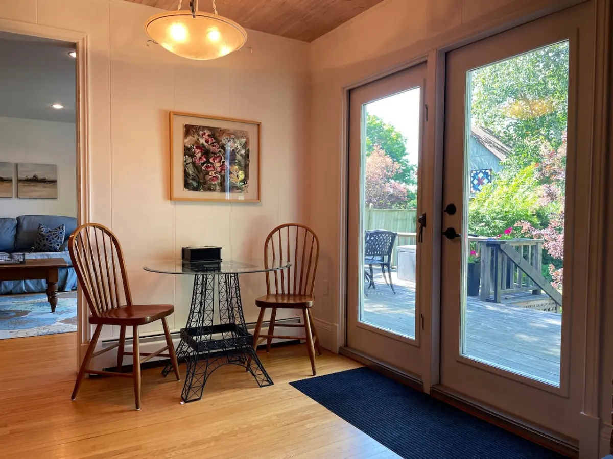 Spacious & Charming Century Home - Wellington - TWO beach passes! — photo 5