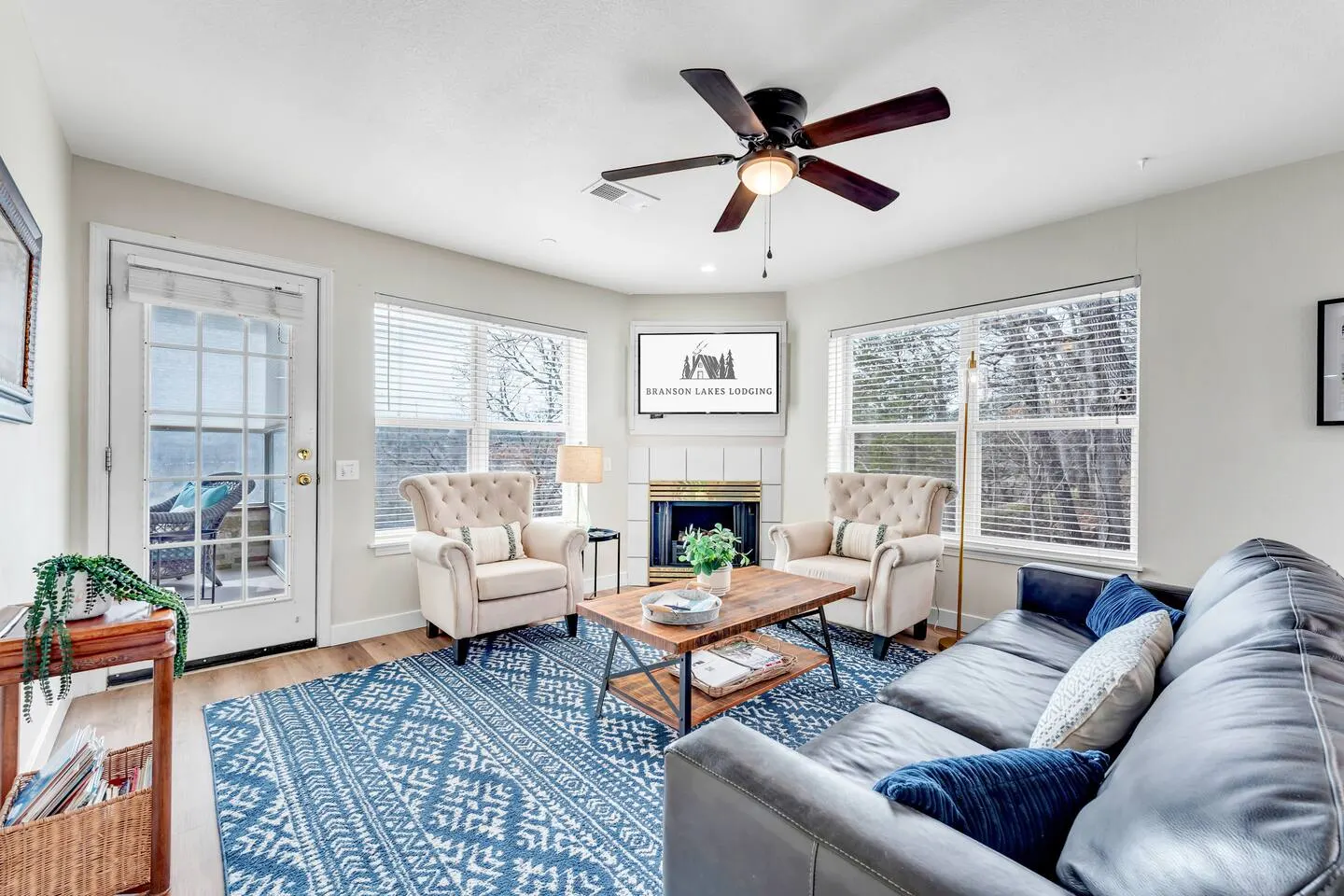 Amazing Lake View! Indoor Pool, Hot Tub, Golf 15