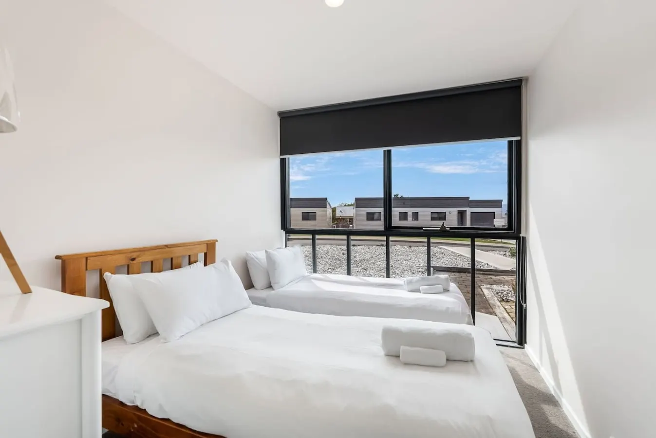 Expansive River-View Oasis, Large Family Home 8