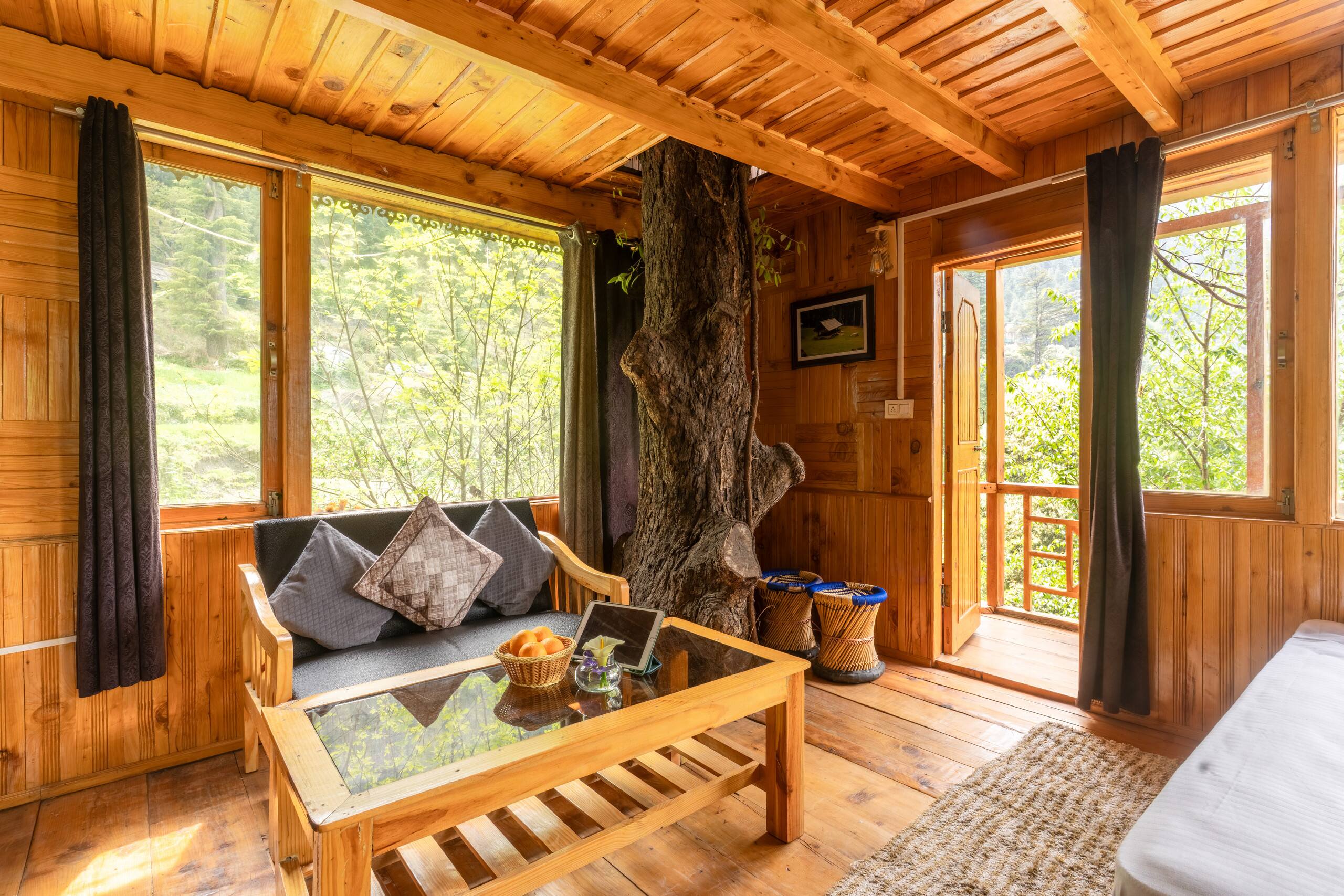 Majestic Treehouse with valley view, Jibhi 29