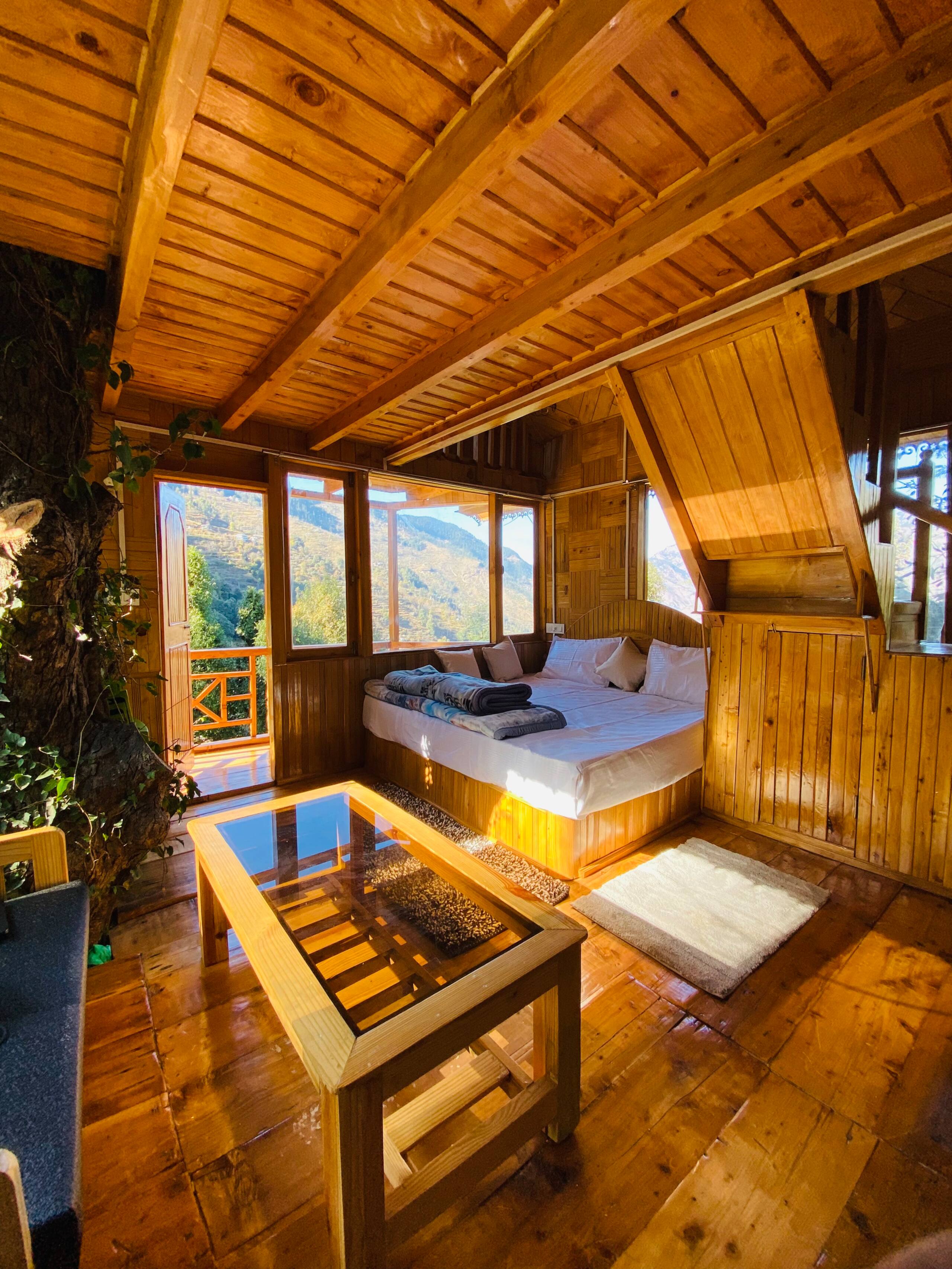 Majestic Treehouse with valley view, Jibhi 31