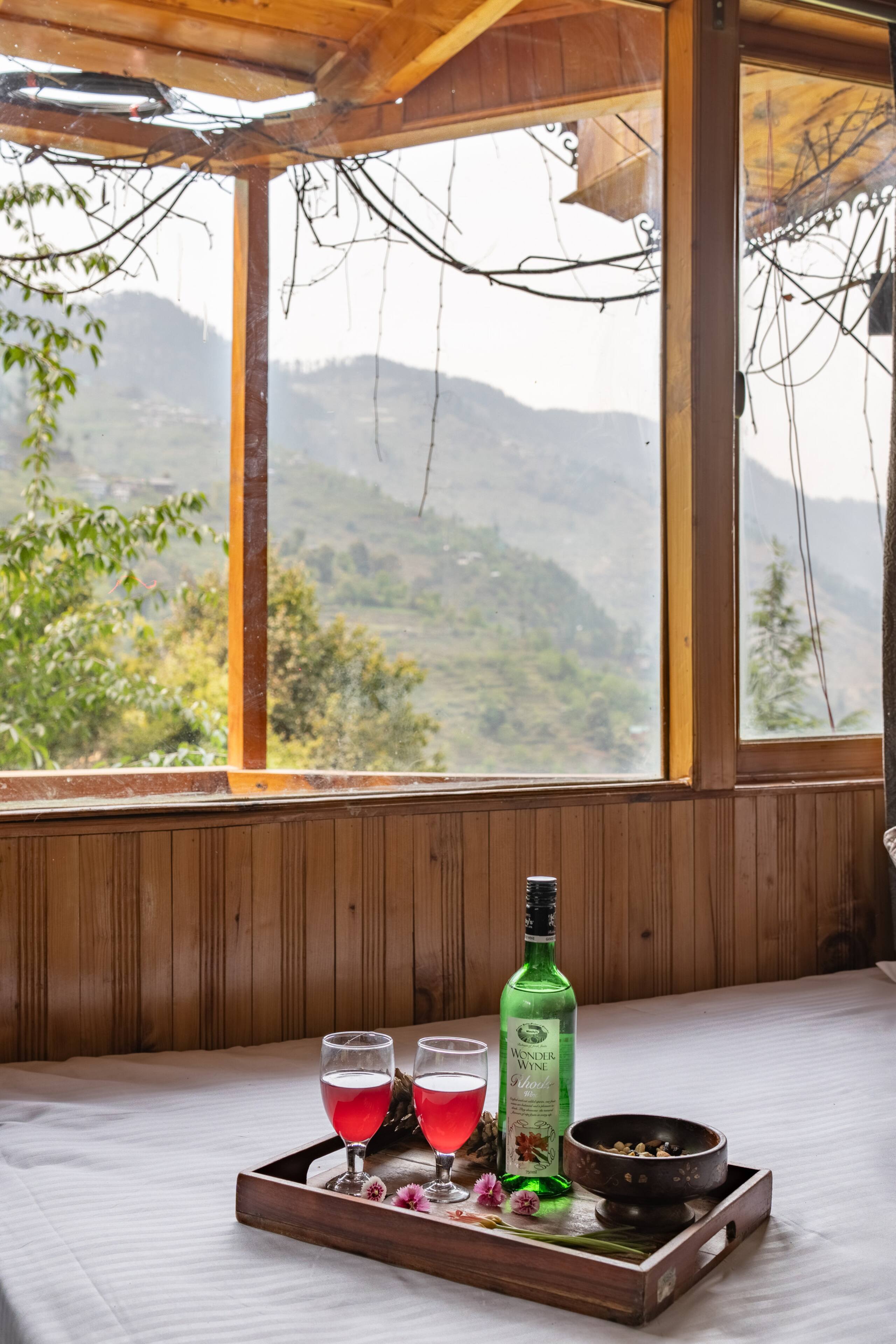 Majestic Treehouse with valley view, Jibhi 36
