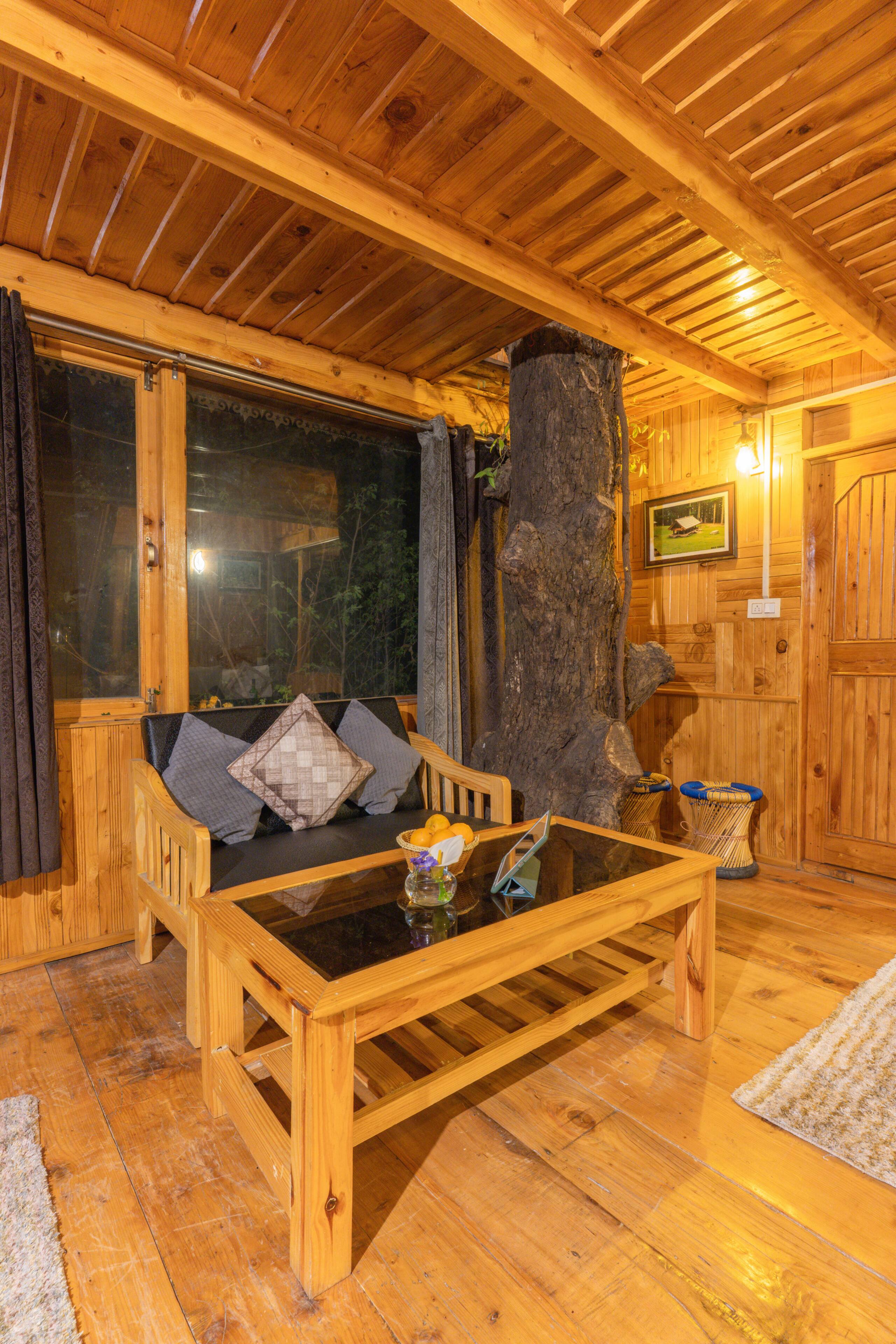 Majestic Treehouse with valley view, Jibhi 18