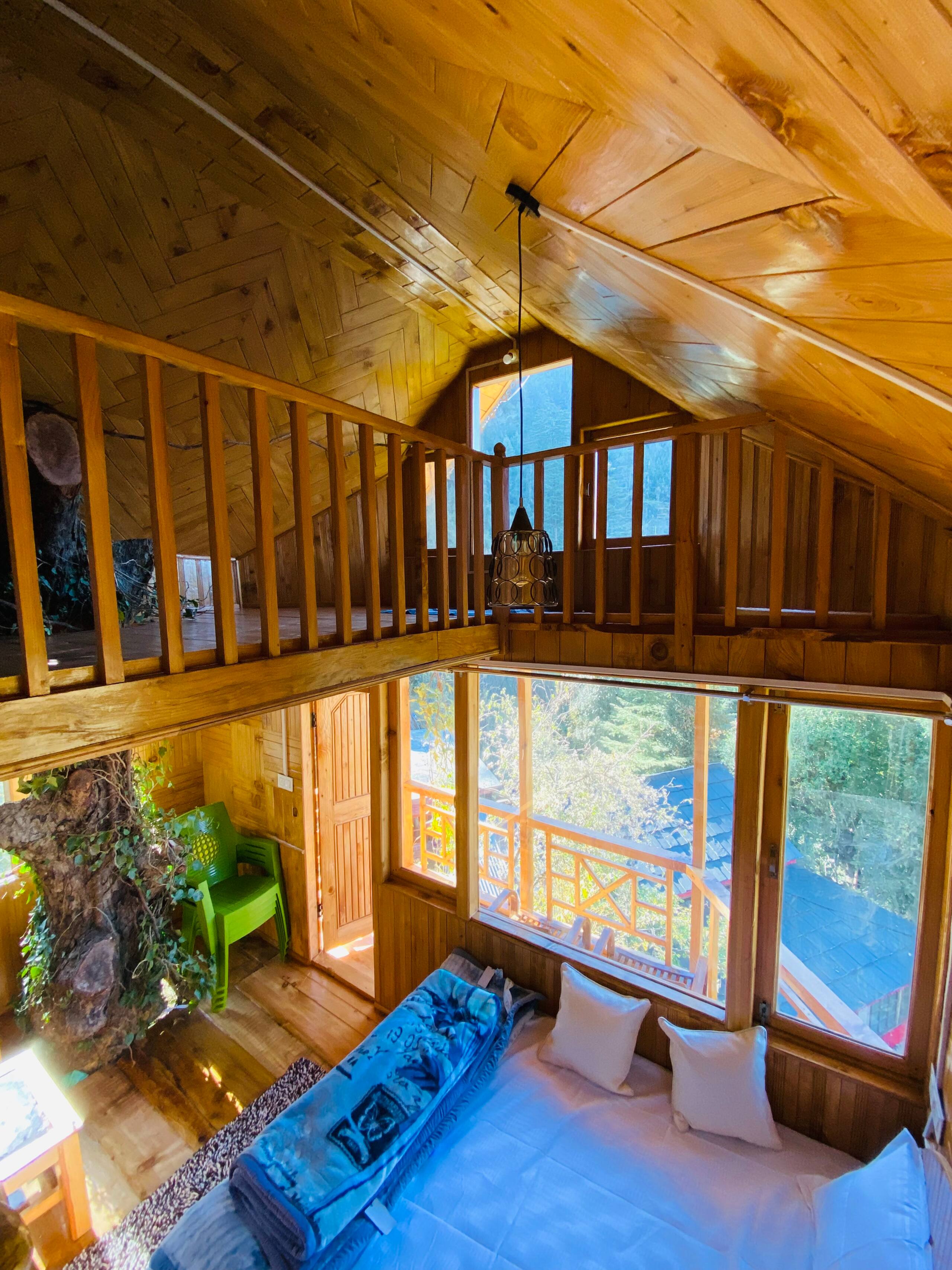 Majestic Treehouse with valley view, Jibhi 35