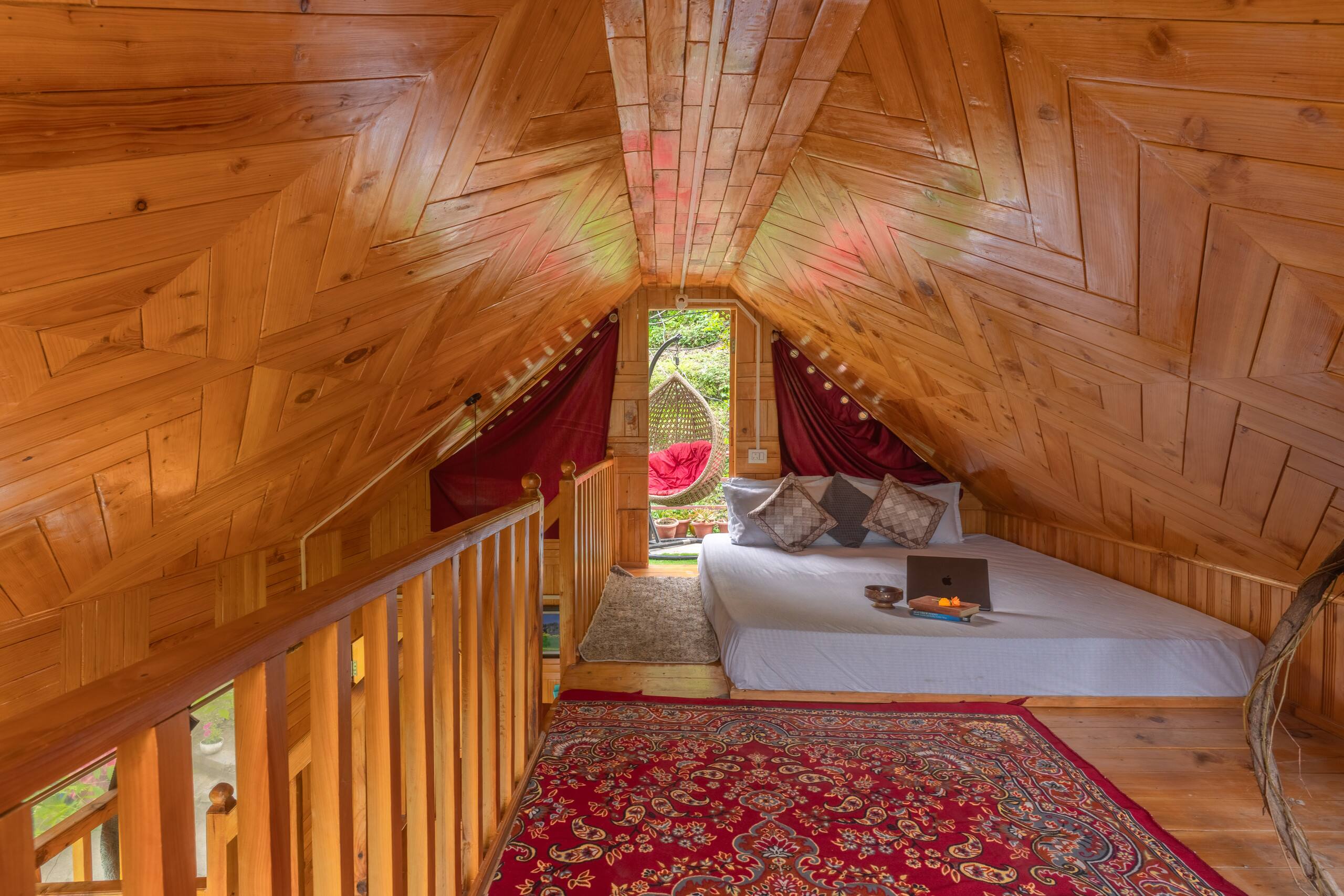 Majestic Treehouse with valley view, Jibhi 14