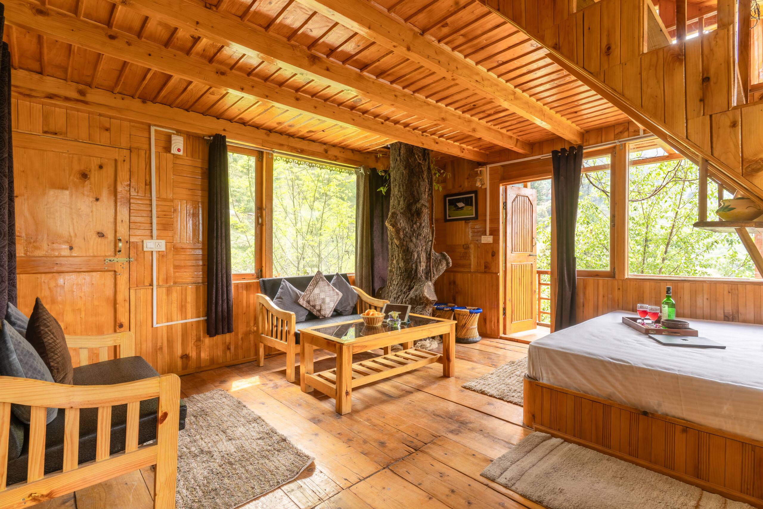 Majestic Treehouse with valley view, Jibhi 25