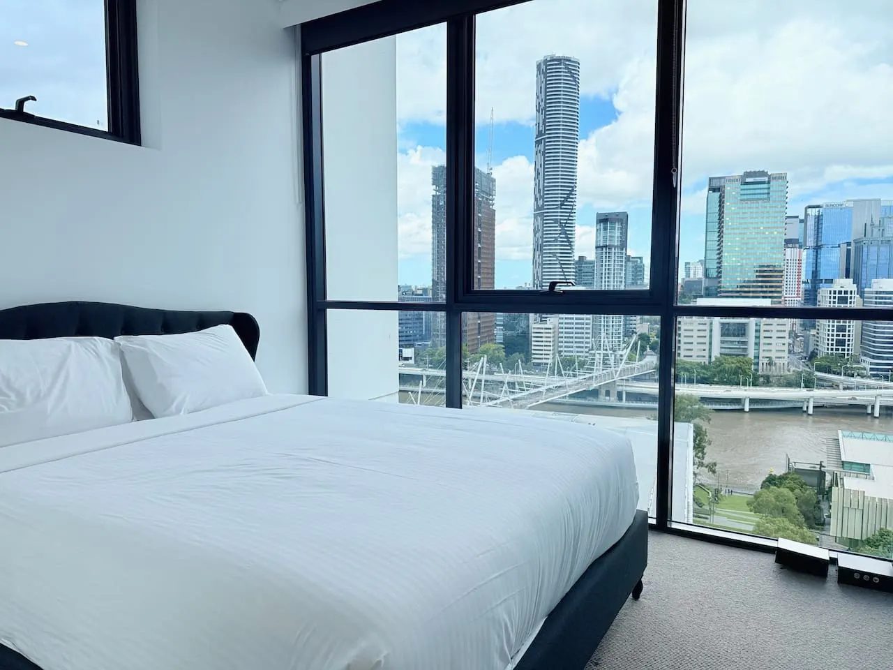 Panorama river view with Parking 4