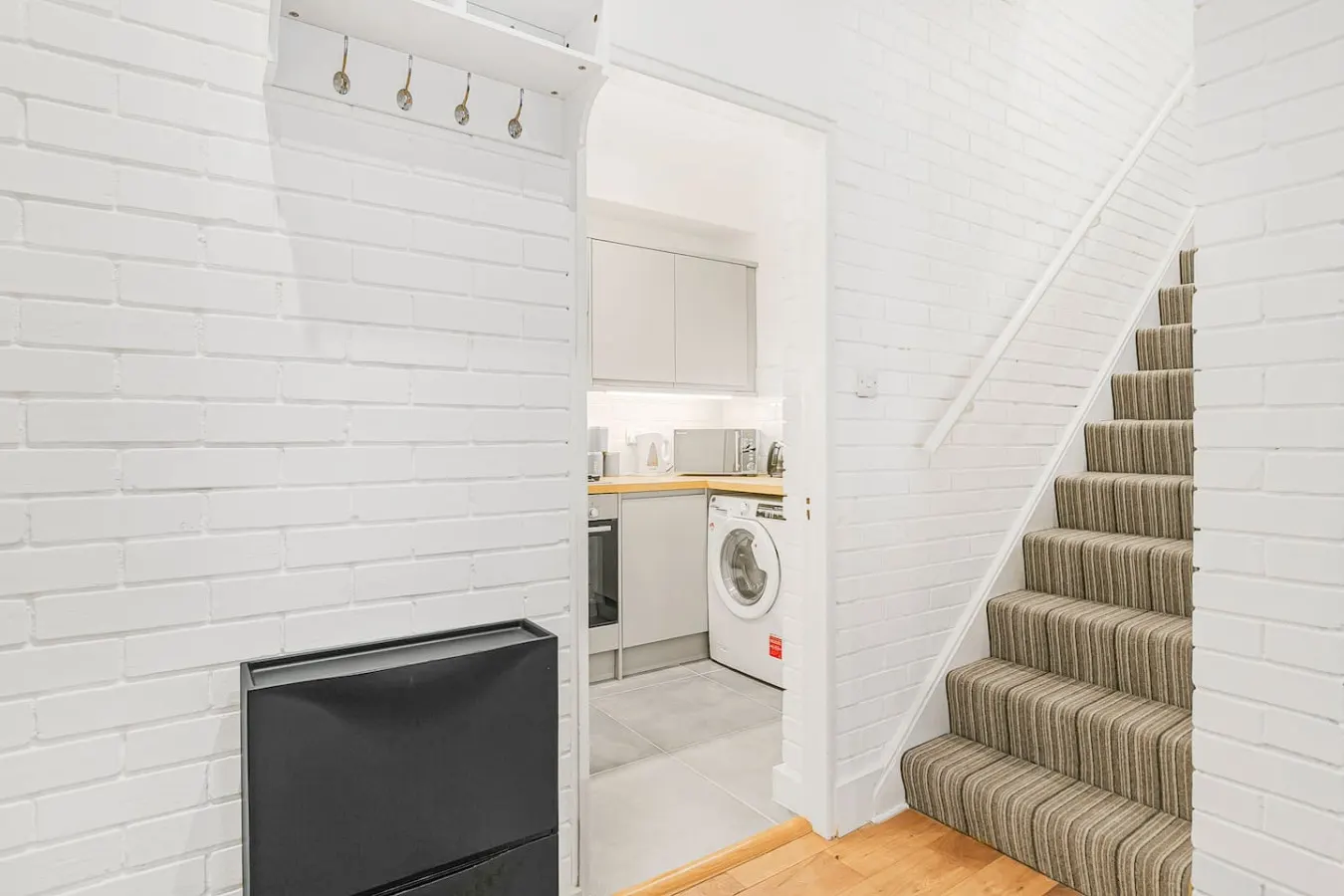 2-Bed Gated Home Next To Paddington Station 10