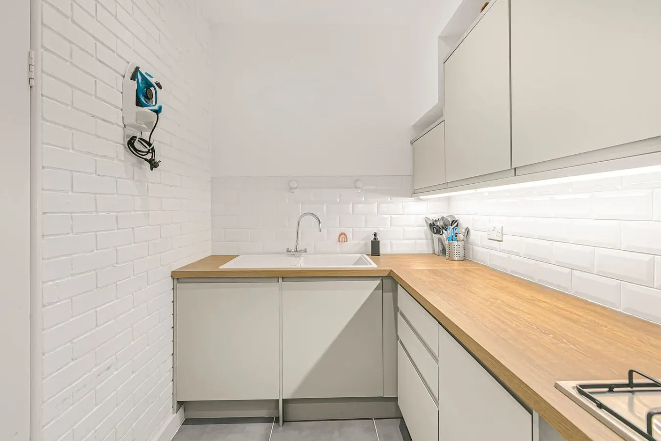 2-Bed Gated Home Next To Paddington Station 12