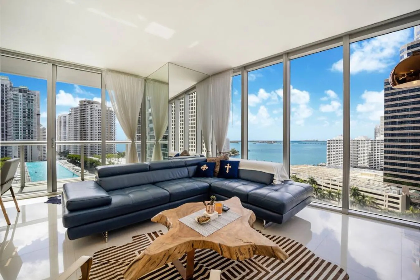 Sublime Ocean & Pool View Unit At Icon Brickell 13