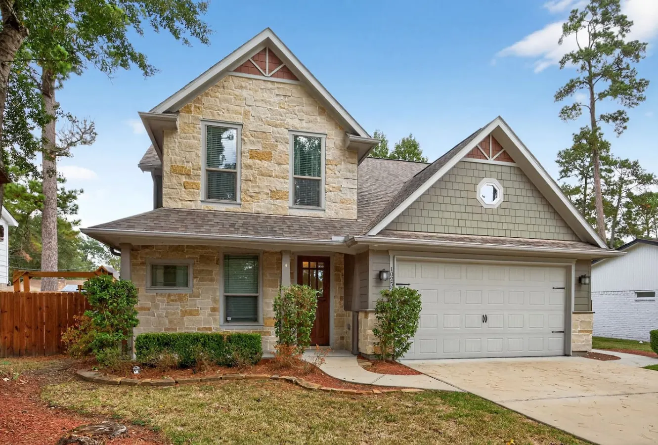 Conroe 4BR near The Woodlands Arcade Game Room, Gym, Playground, Sleeps 13 6