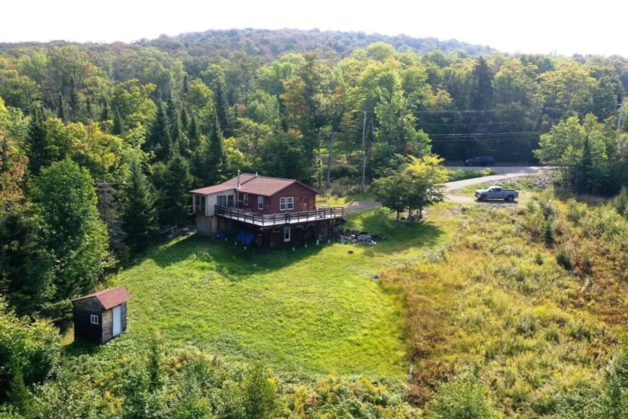 Overlook Cabin 12