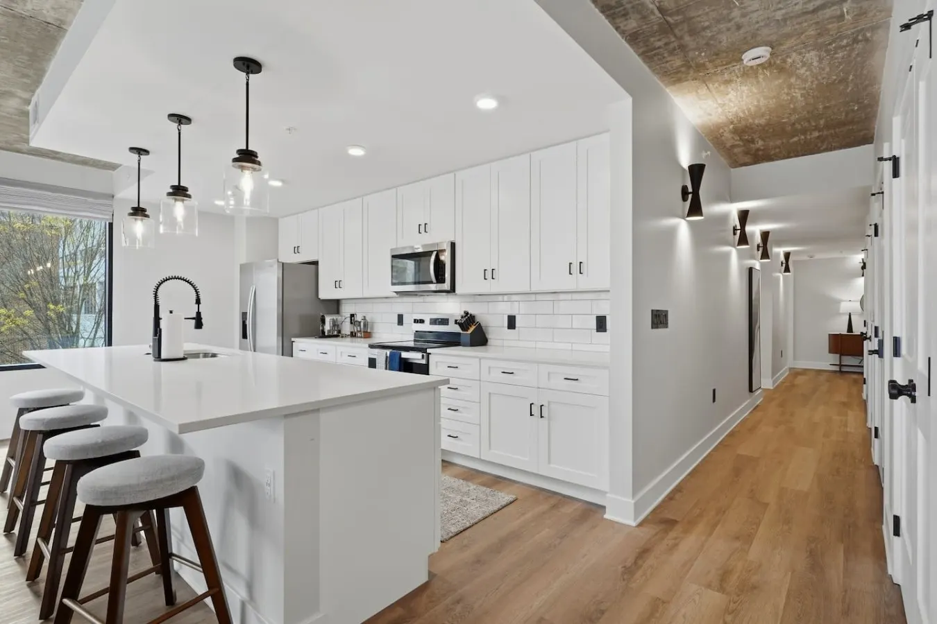 Summit Hill Stay King Suite Free Parking 7