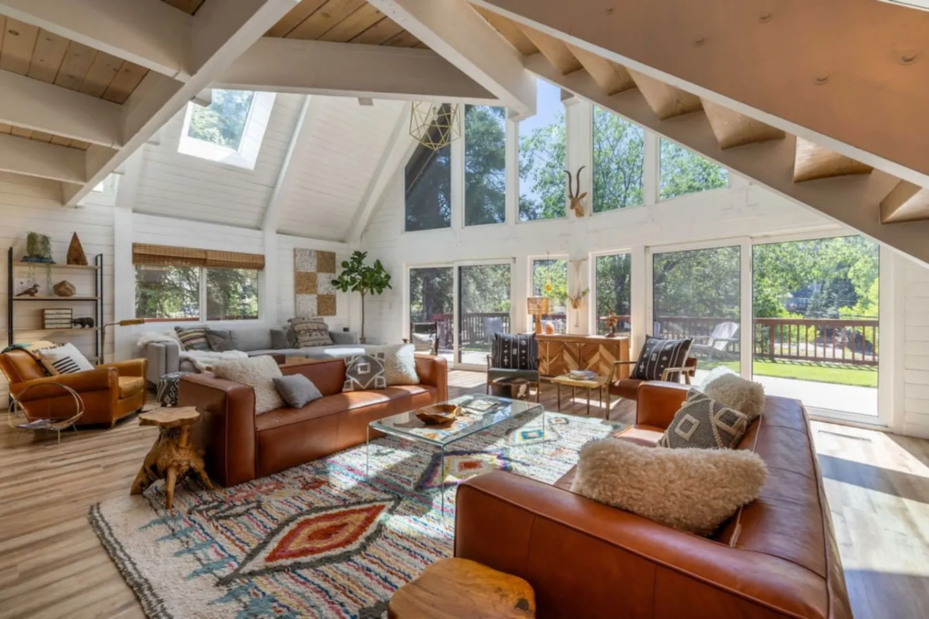 A-Frame Point Game Room, Movie Theater & Sauna 11