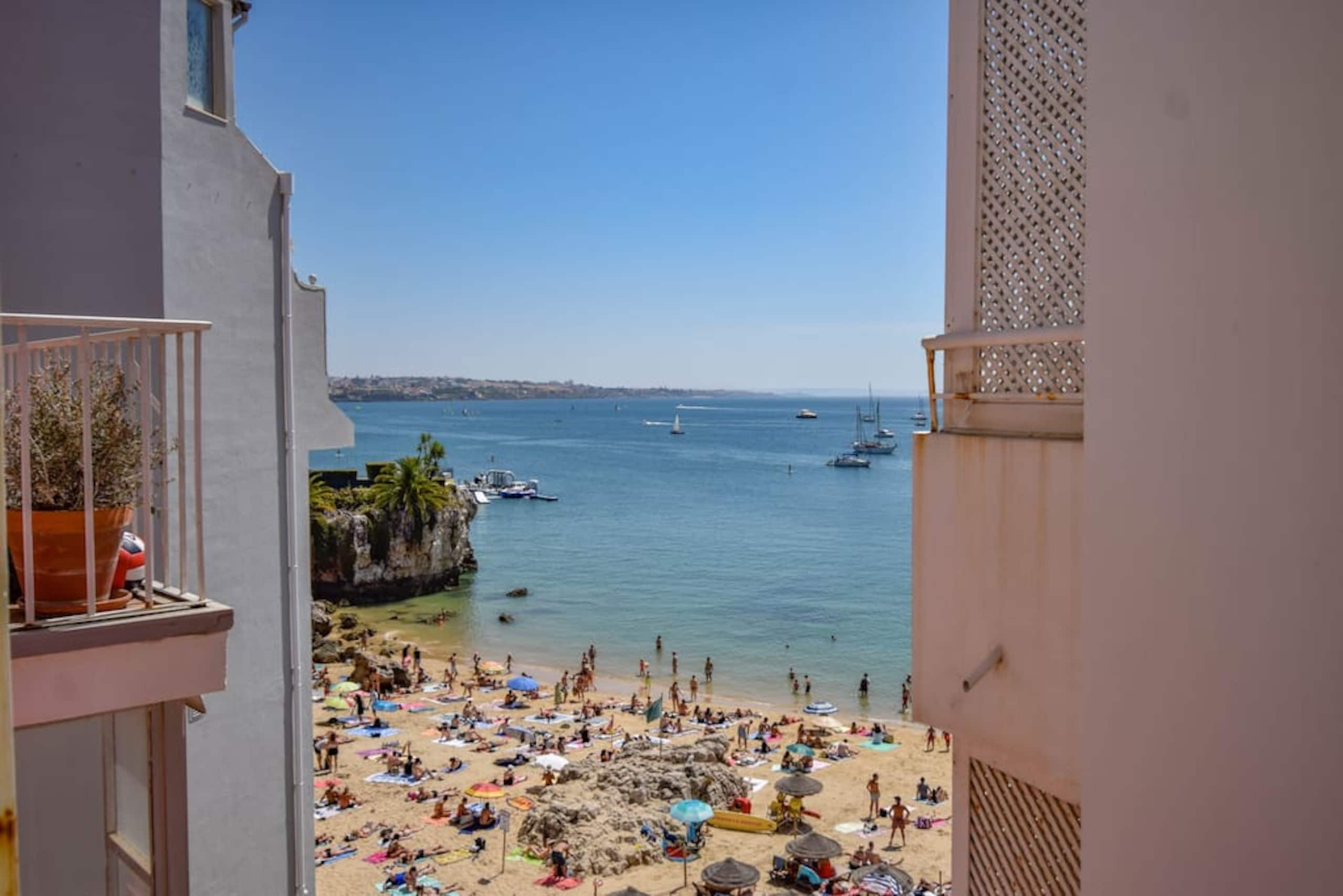 Private Rooftop near the Beach Cascais Center 19