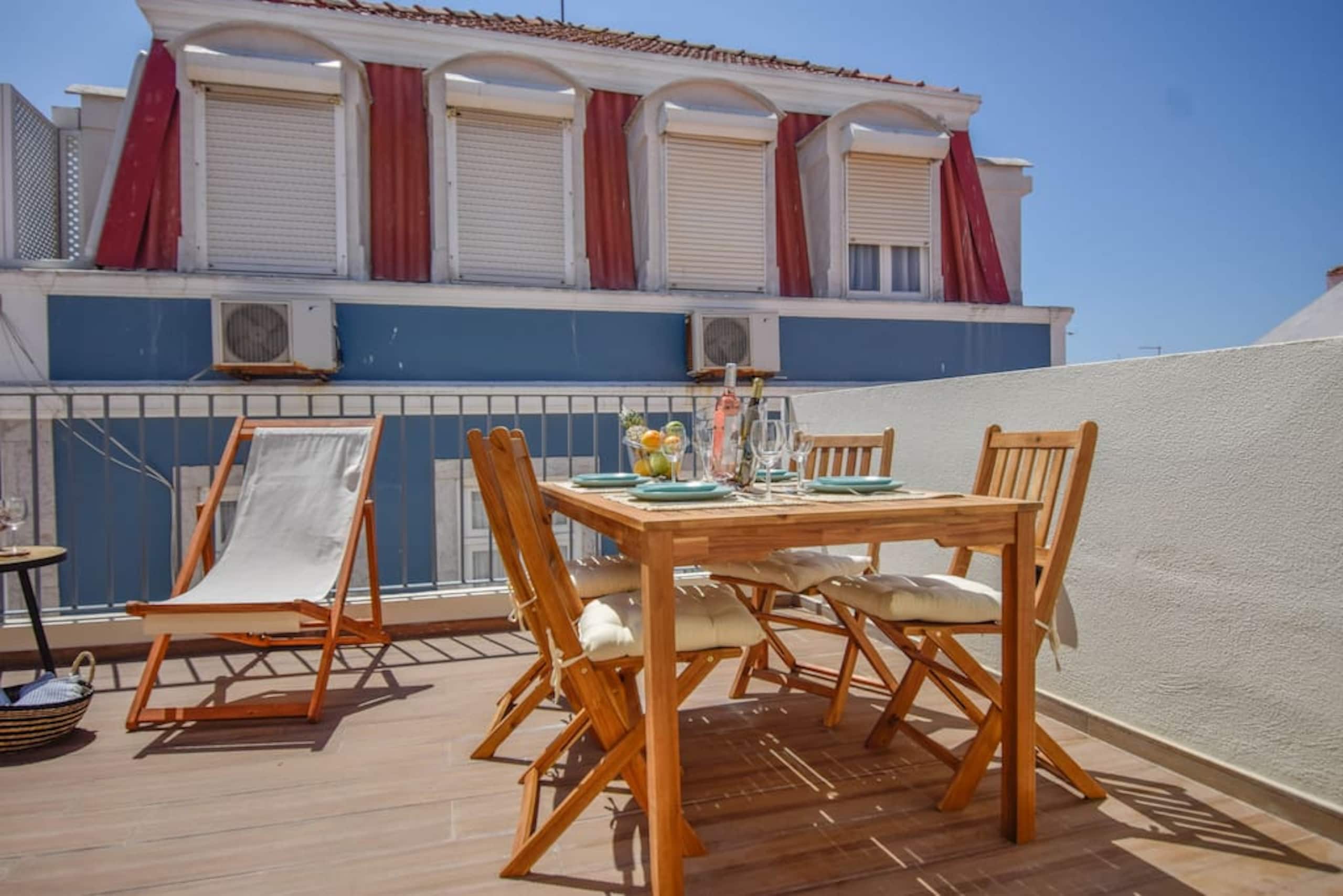 Private Rooftop near the Beach Cascais Center 7