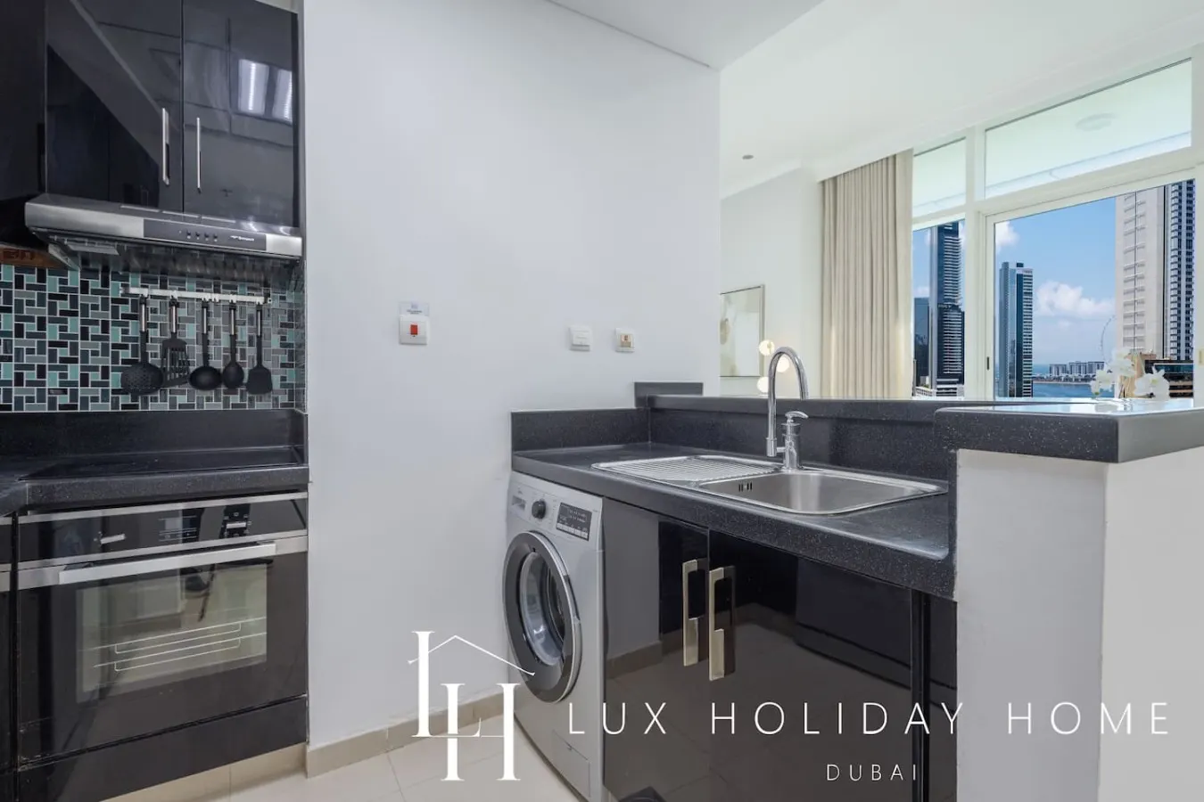LUX The Marina Sea View Suite 17