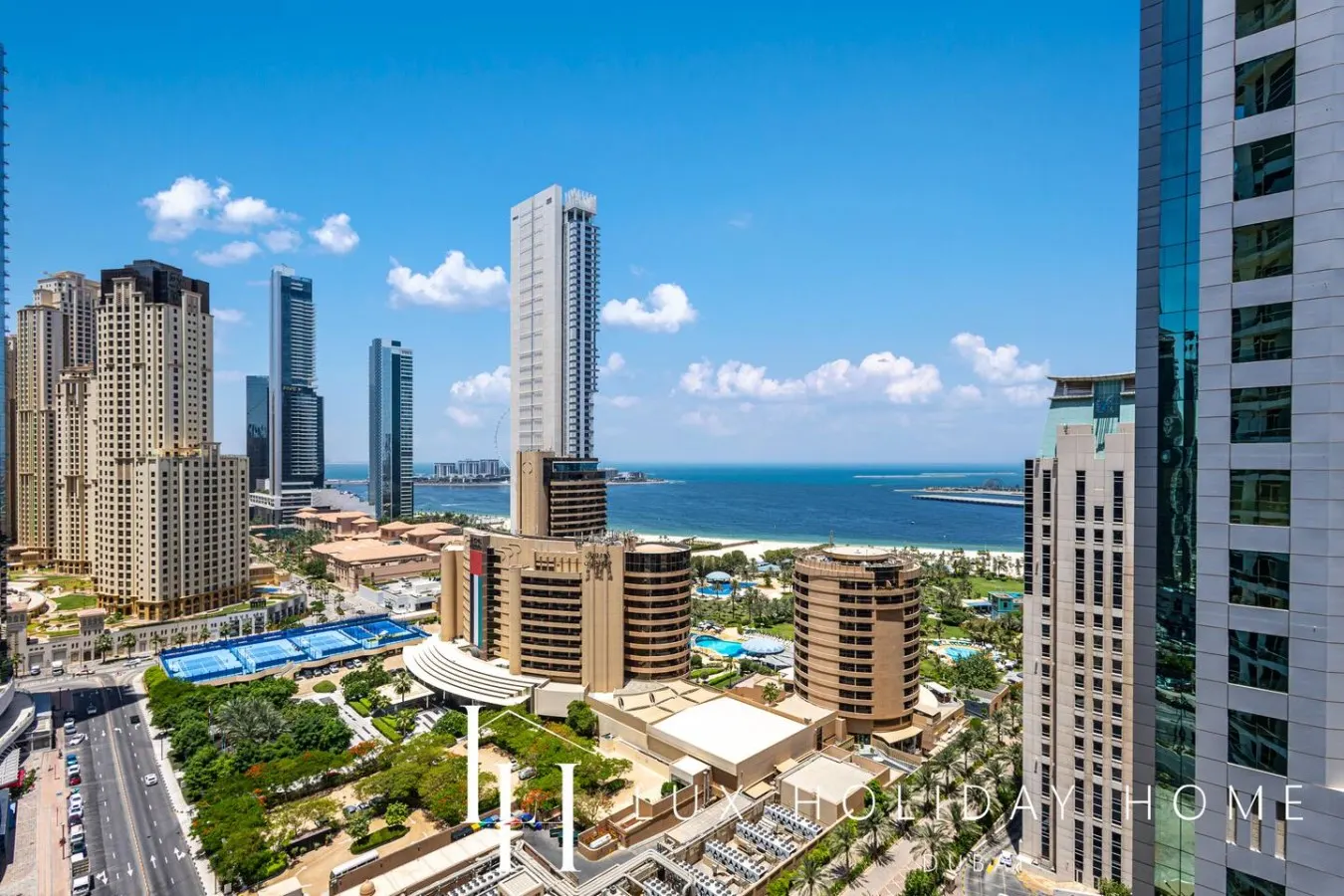 LUX The Marina Sea View Suite 20