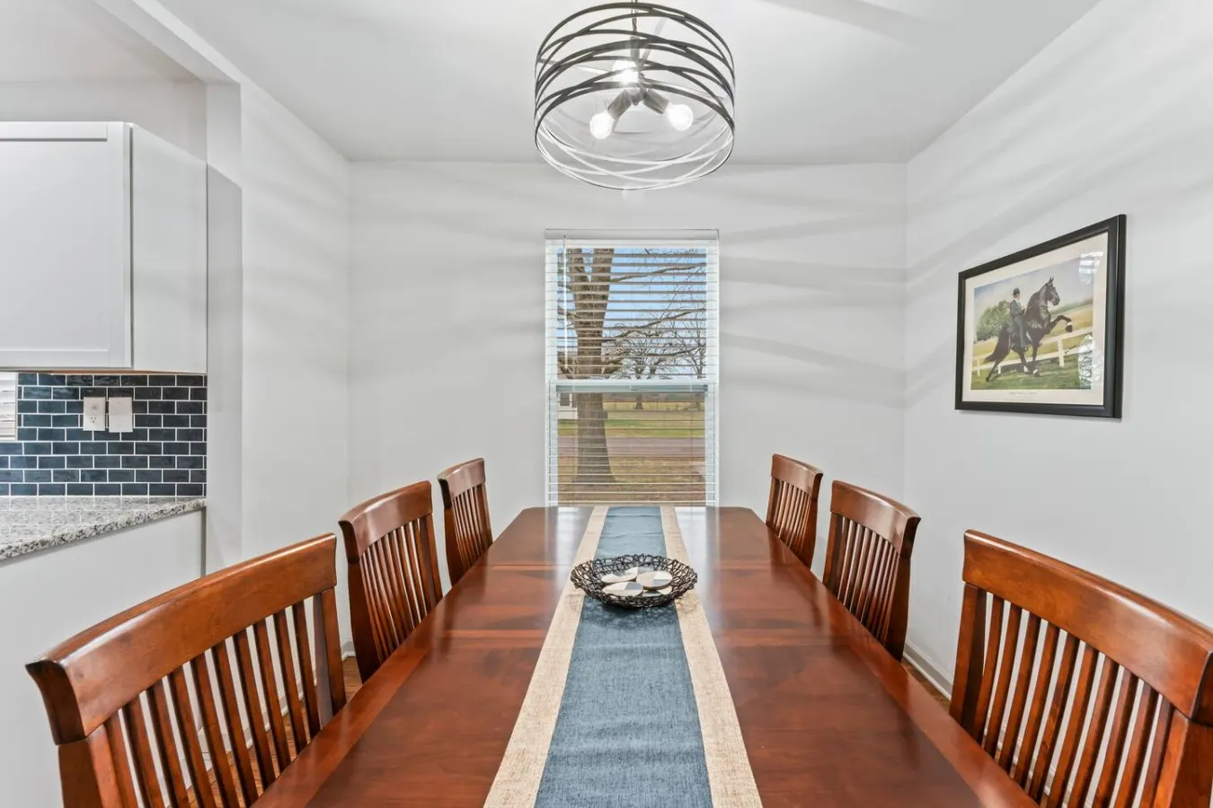 Modern 3BD Near MTSU Fenced Yard & Charger 10