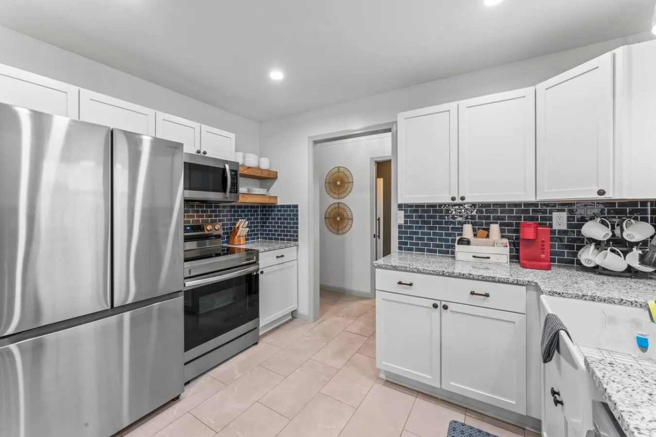 Modern 3BD Near MTSU Fenced Yard & Charger 11