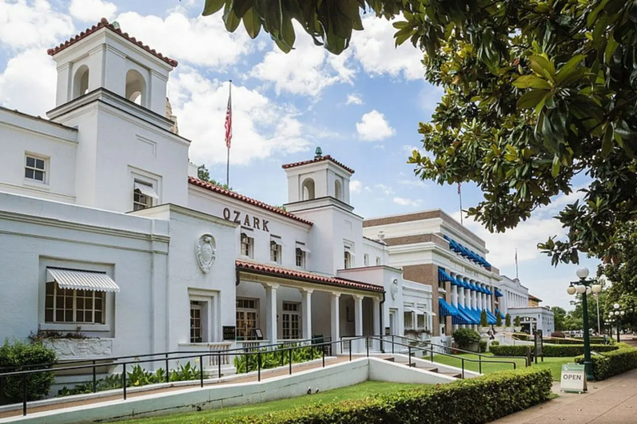 The Ouachita at 1611 Residences 17