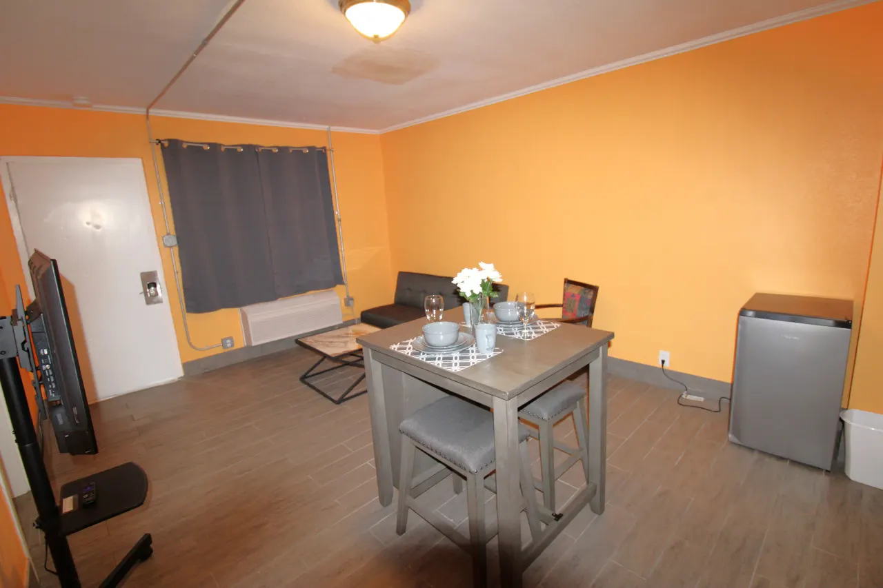 The Ouachita at 1611 Residences 8