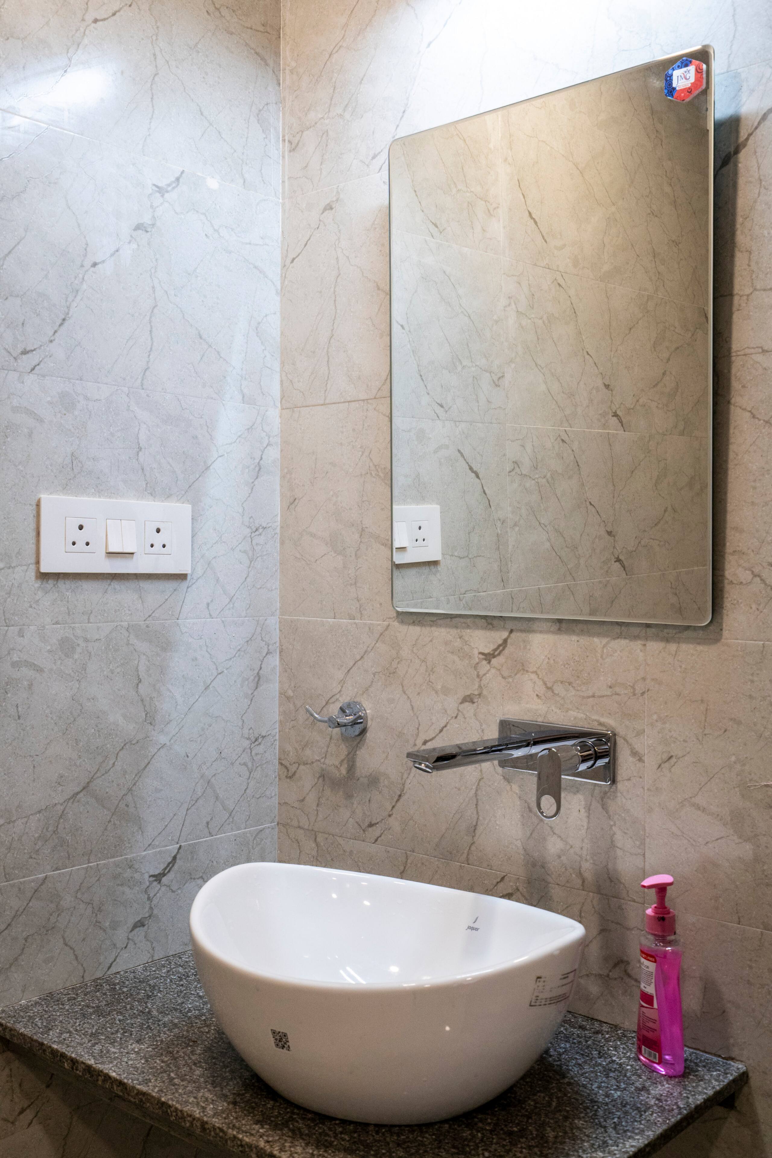 Casa Sukunn|LUXURY 1BHK|Balcony|POOL|5 mins to the BEACH|GYM 31