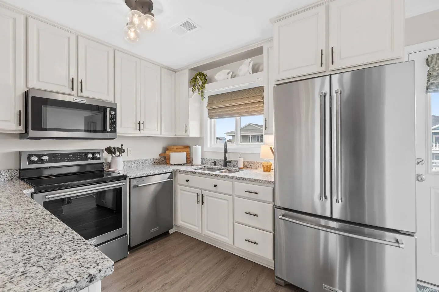 Oceanft-Pool-Linens Incld-Stocked Kitchen — photo 5