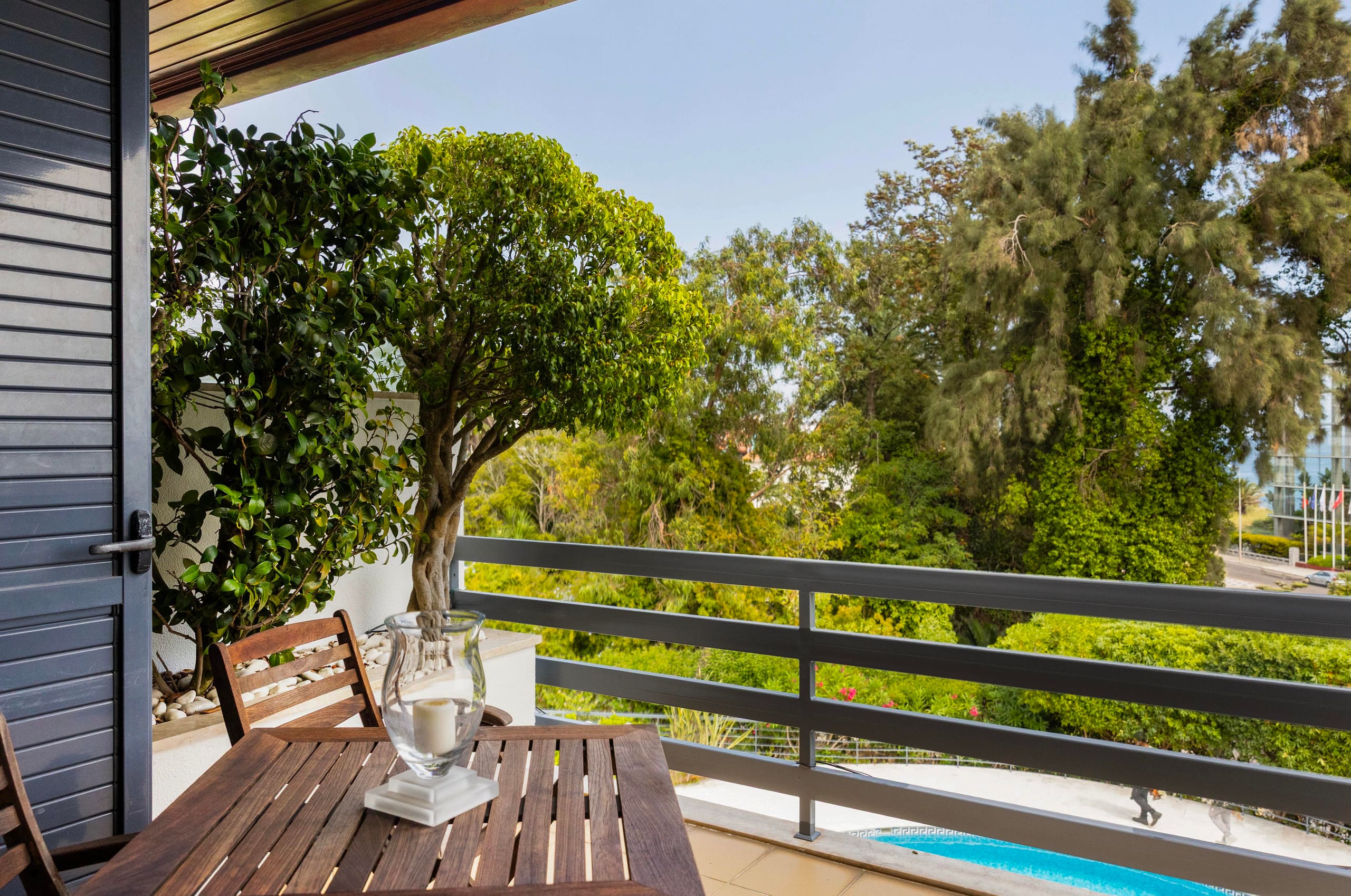 Retreat in Estoril with Pool and Sea View 7