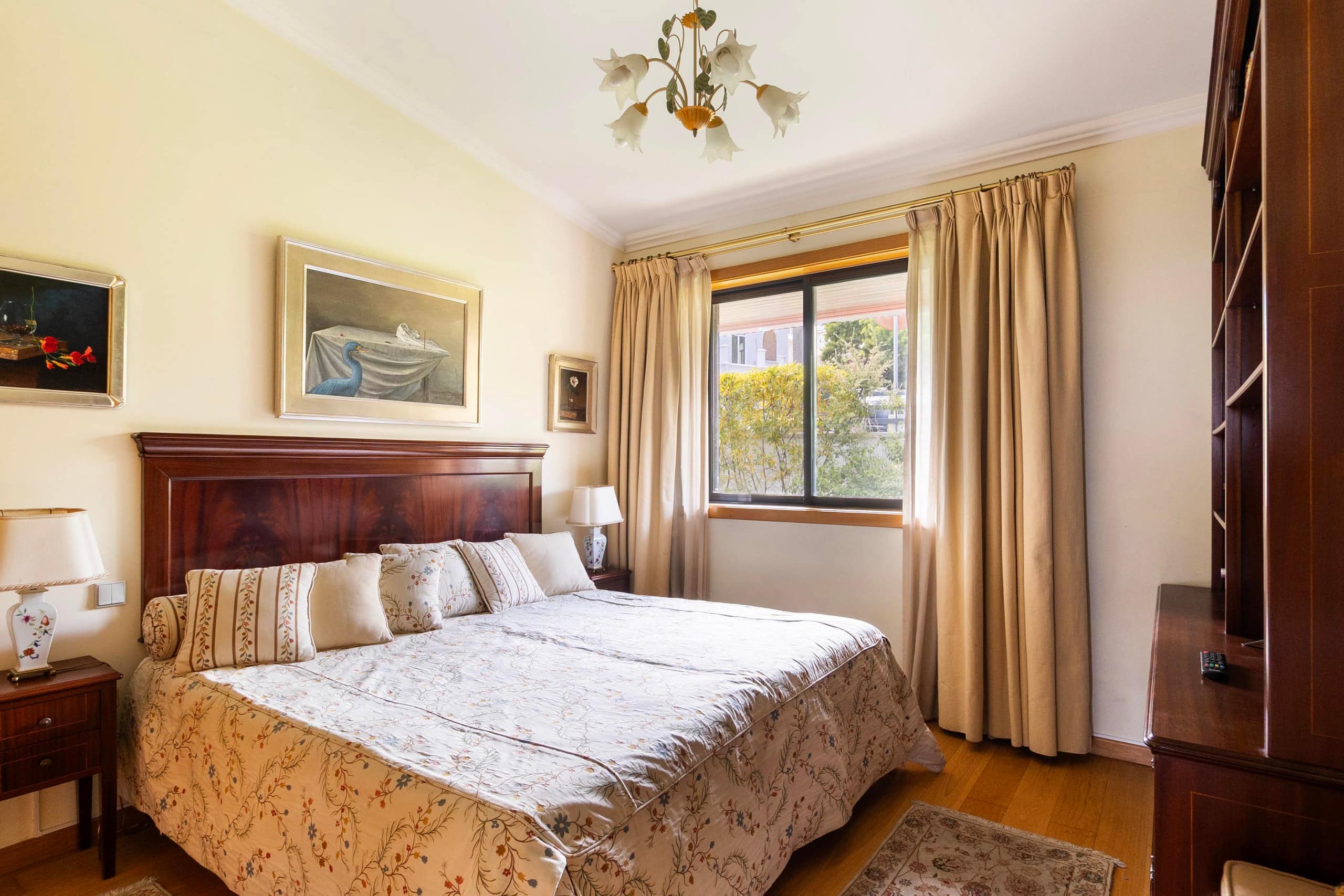 Retreat in Estoril with Pool and Sea View 27