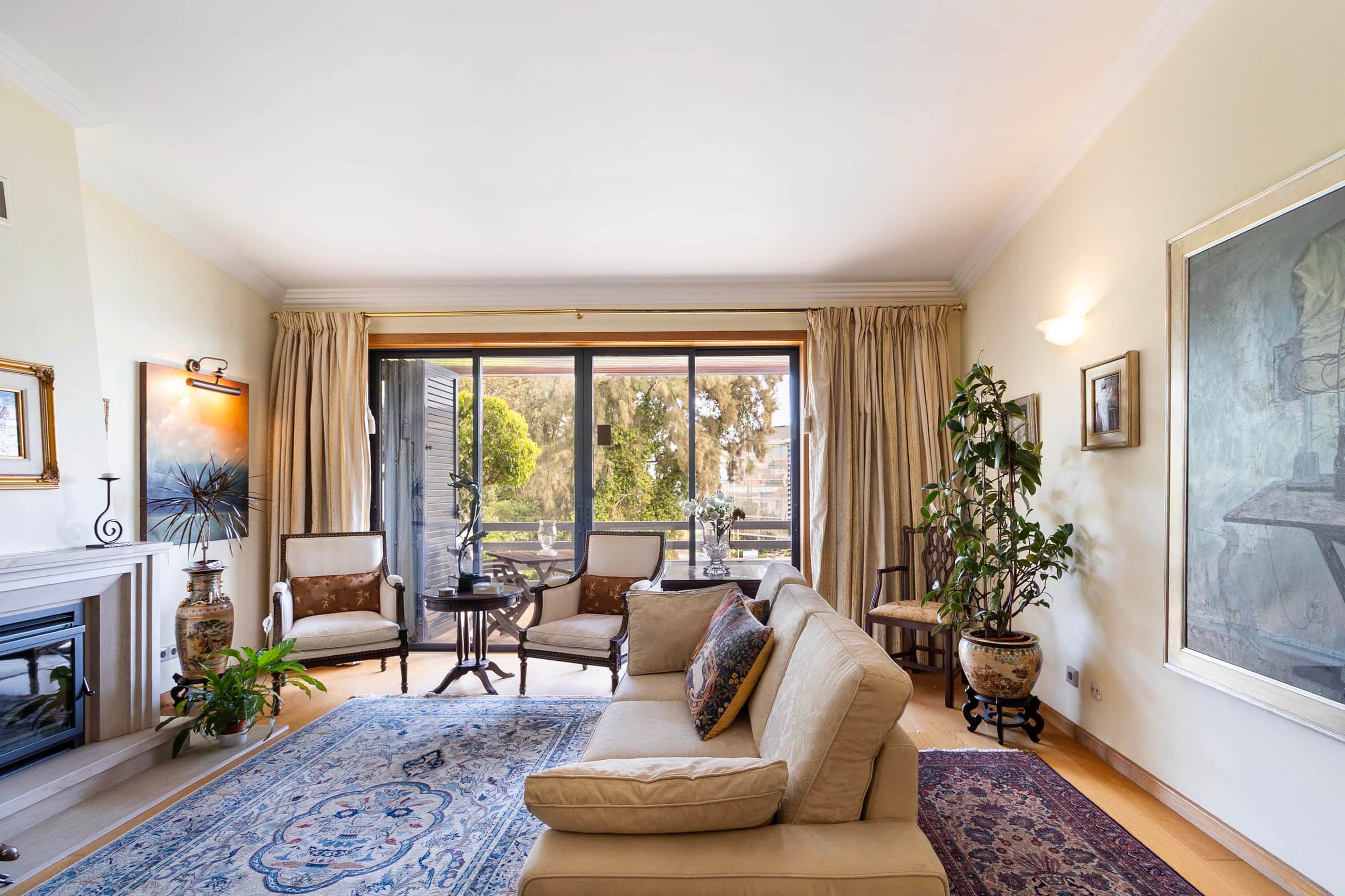 Retreat in Estoril with Pool and Sea View 9