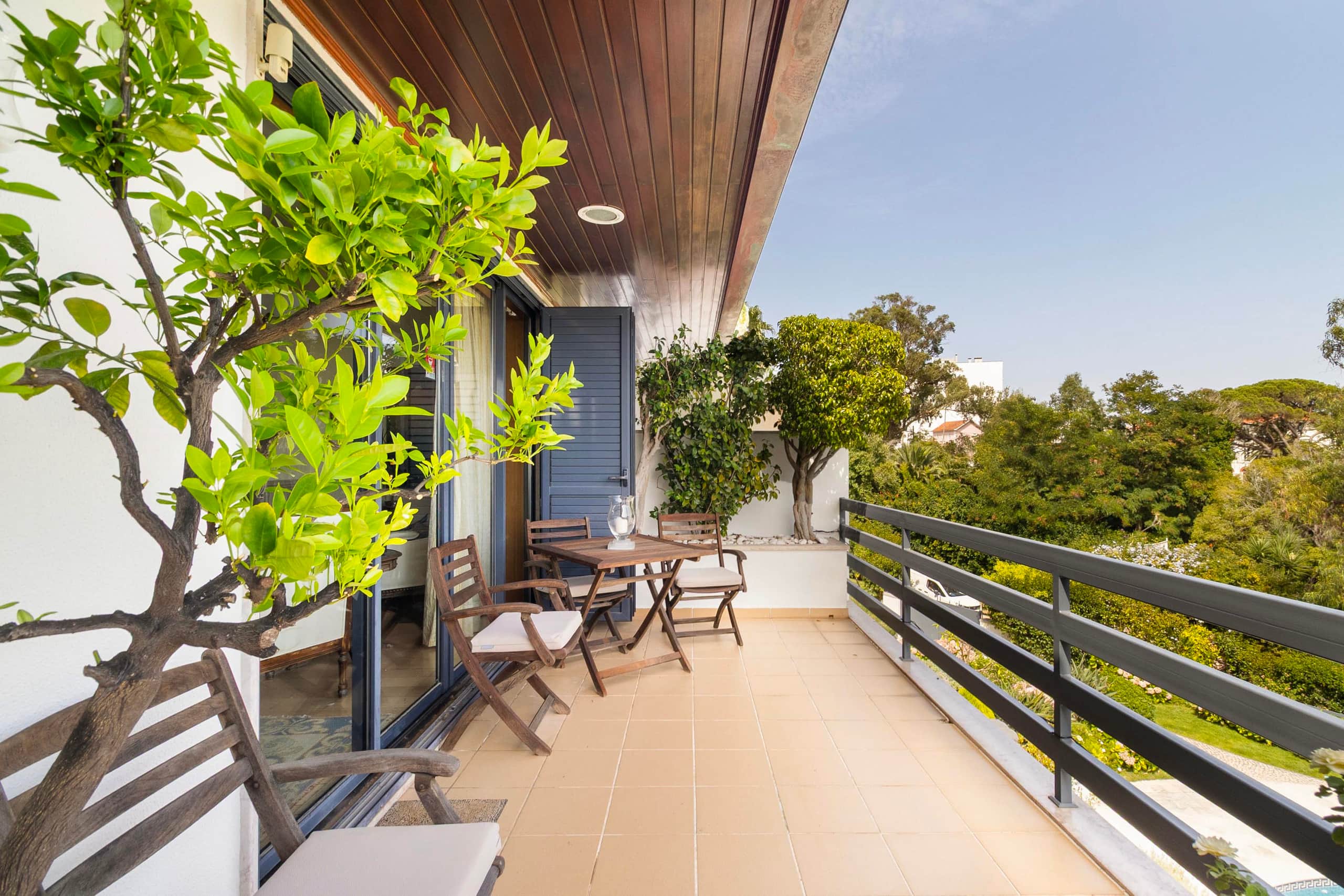 Retreat in Estoril with Pool and Sea View 35