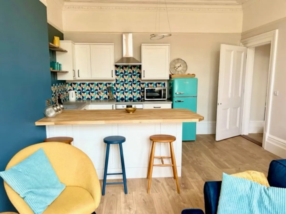 Beach at the end of road, Hall floor-parking & dog 8