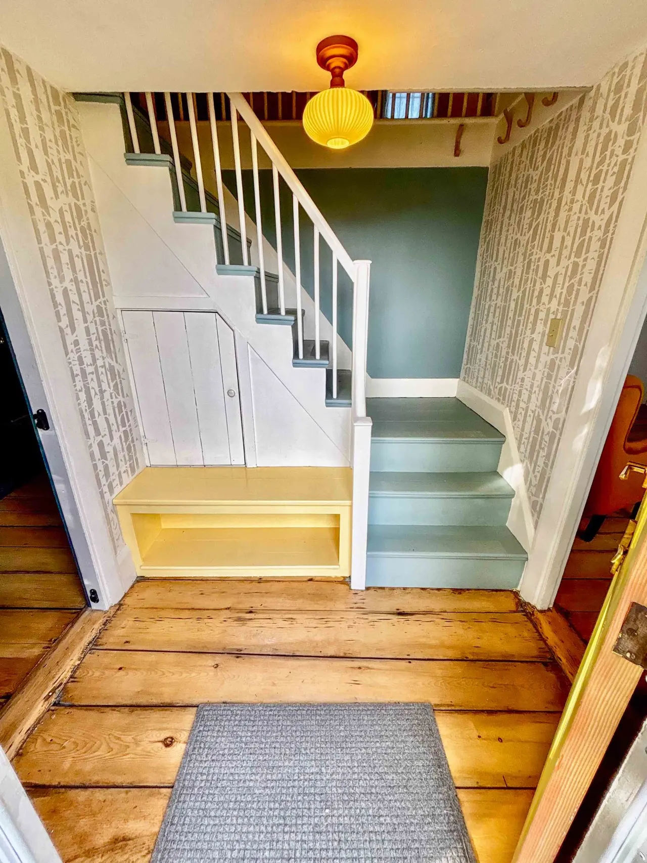 Cozy Coast Historic Home Steps from the Water 6