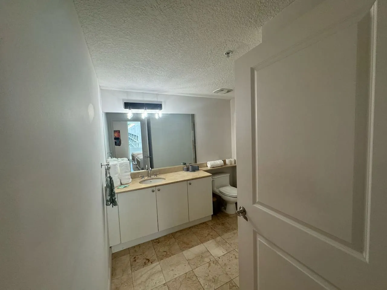 Cozy 2 Bedroom Brickell Condo 17