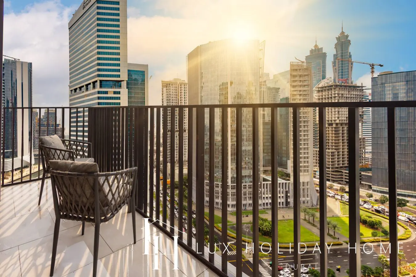 LUX | The Business Bay Executive Suite