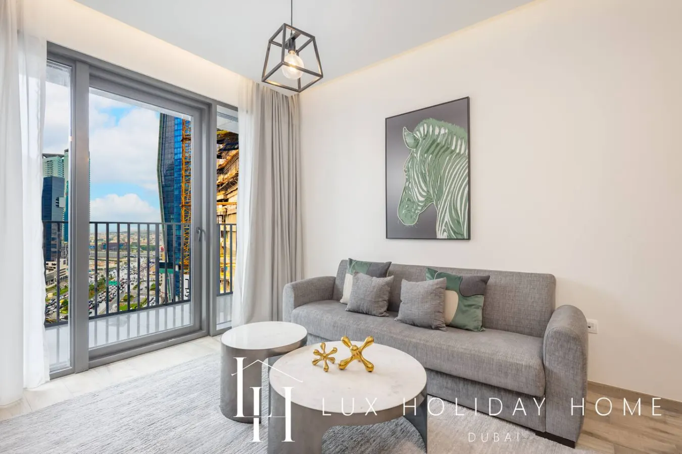 LUX The Business Bay Executive Suite 2