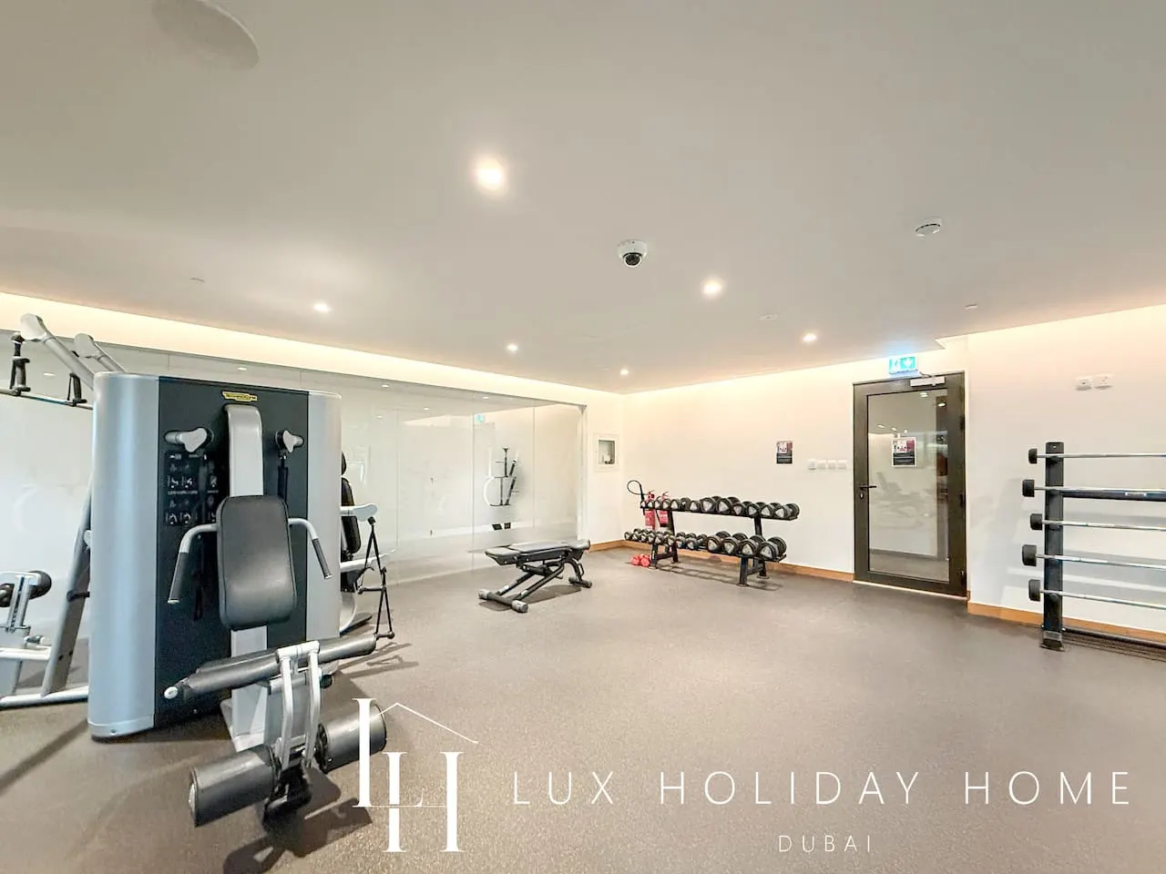LUX The Business Bay Executive Suite 19