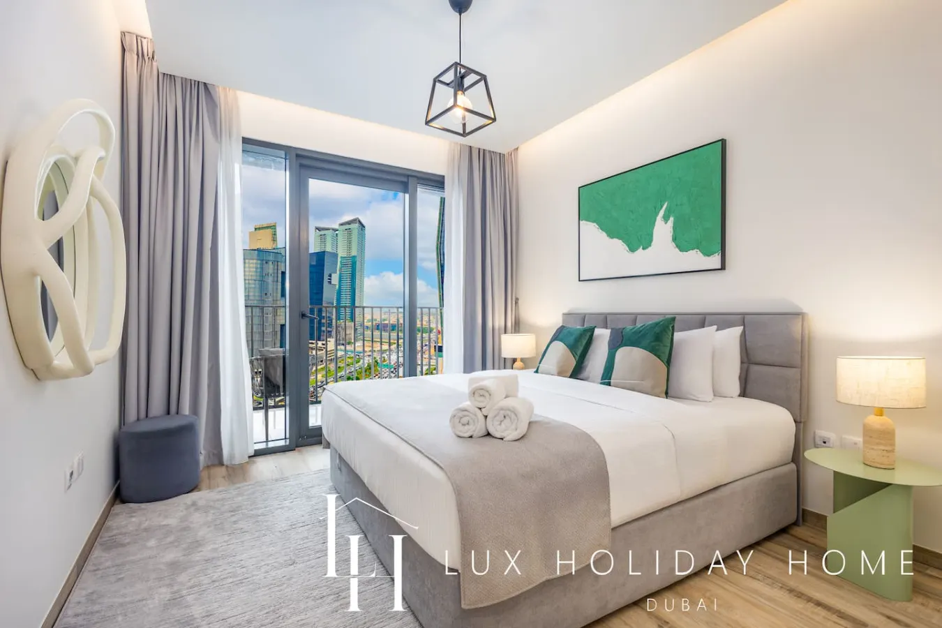 LUX The Business Bay Executive Suite 3
