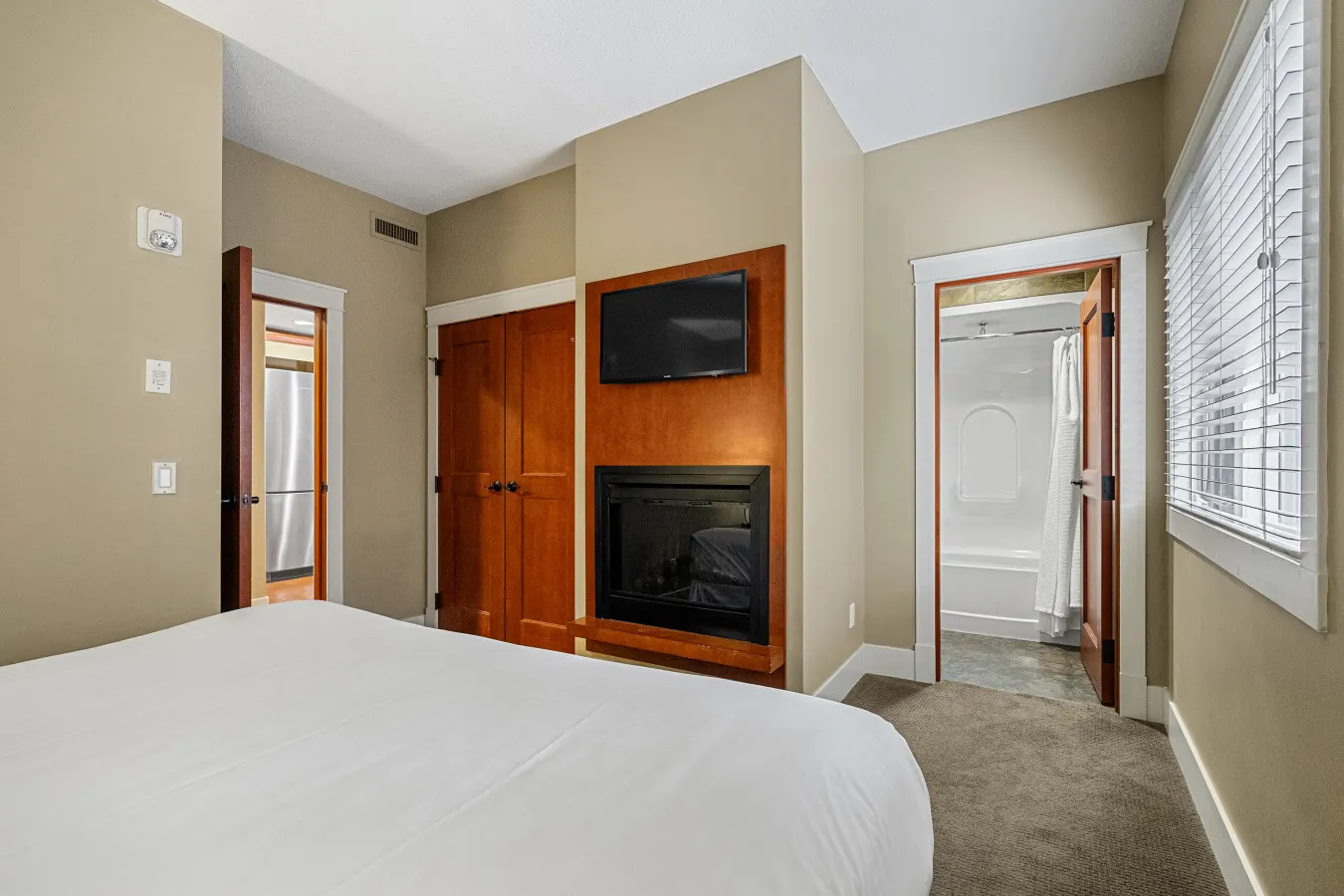Stylish 1-Bedroom Escape 19