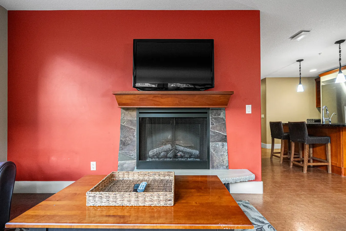 Stylish 1-Bedroom Escape 6