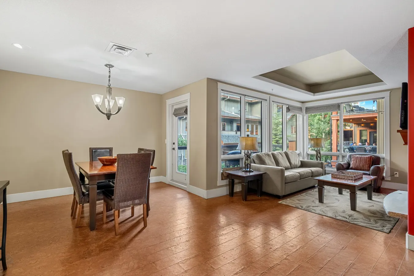 Stylish 1-Bedroom Escape 7