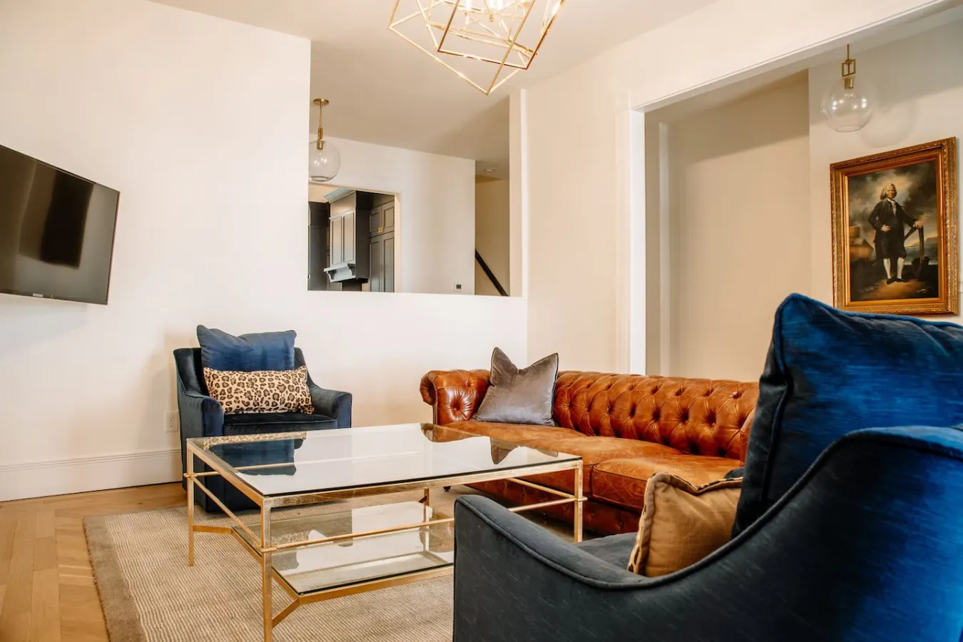 ✧Luxurious East TN Townhome ✧ Walk to Downtown 13
