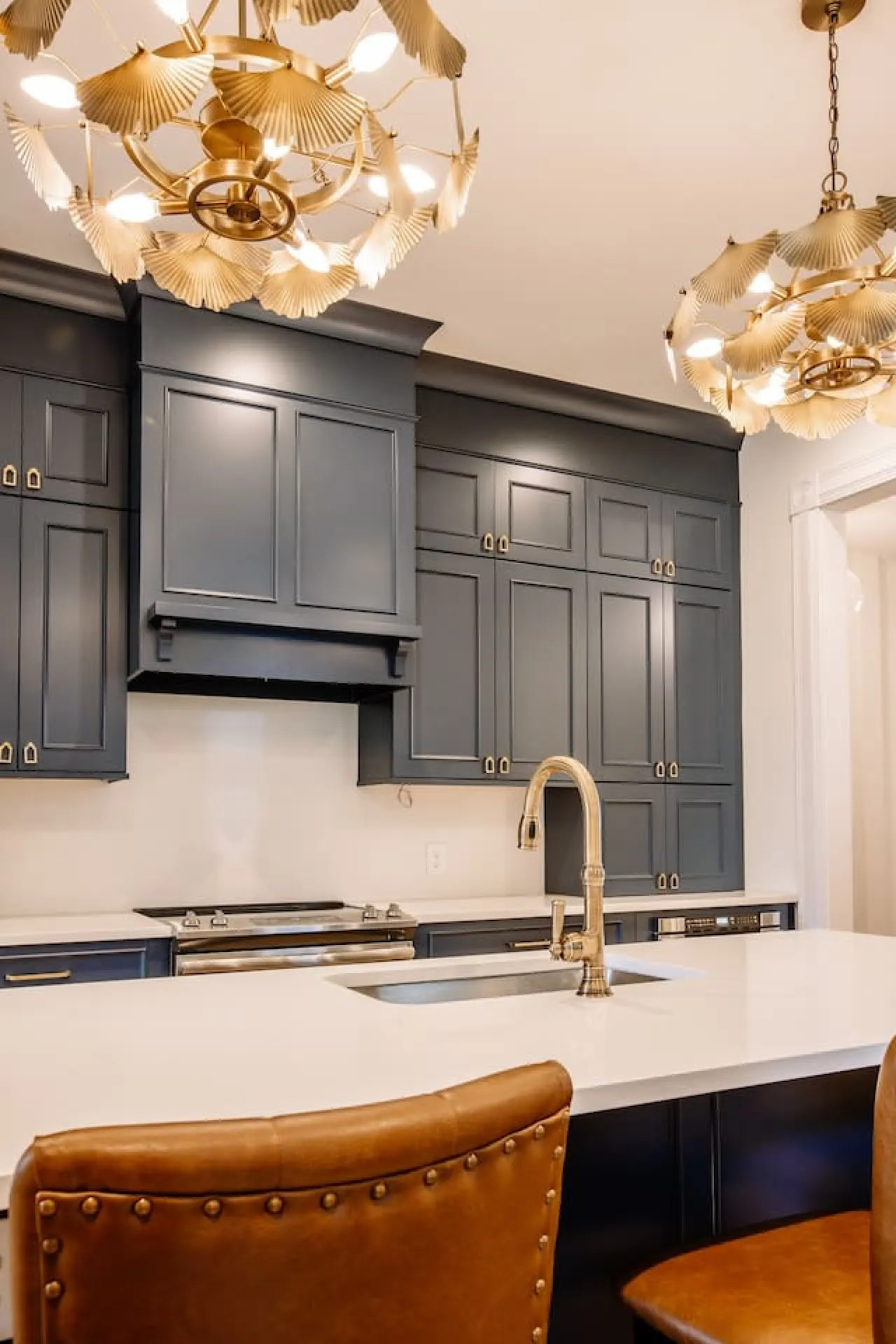 ✧Luxurious East TN Townhome ✧ Walk to Downtown 18