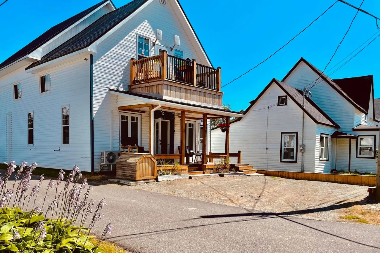 2 bedroom home, Sleeps 6